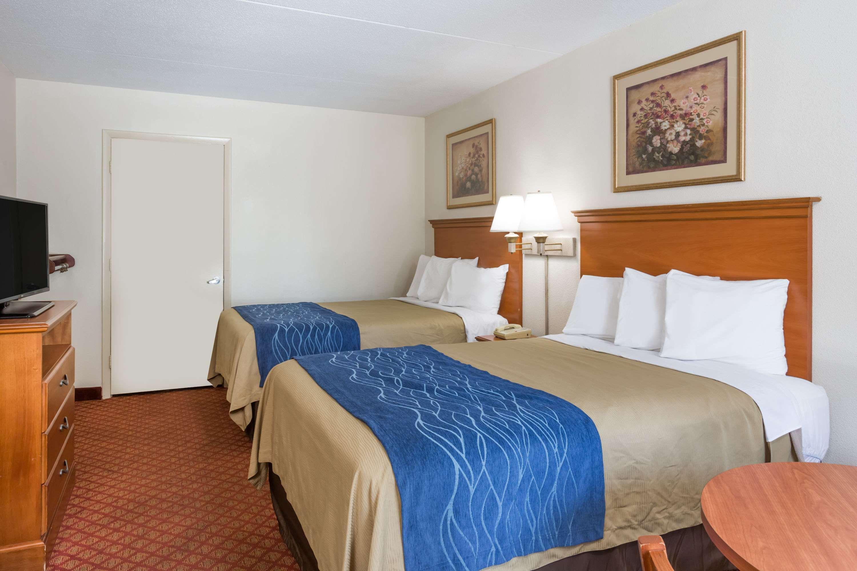 Days Inn By Wyndham Winston Salem North Экстерьер фото