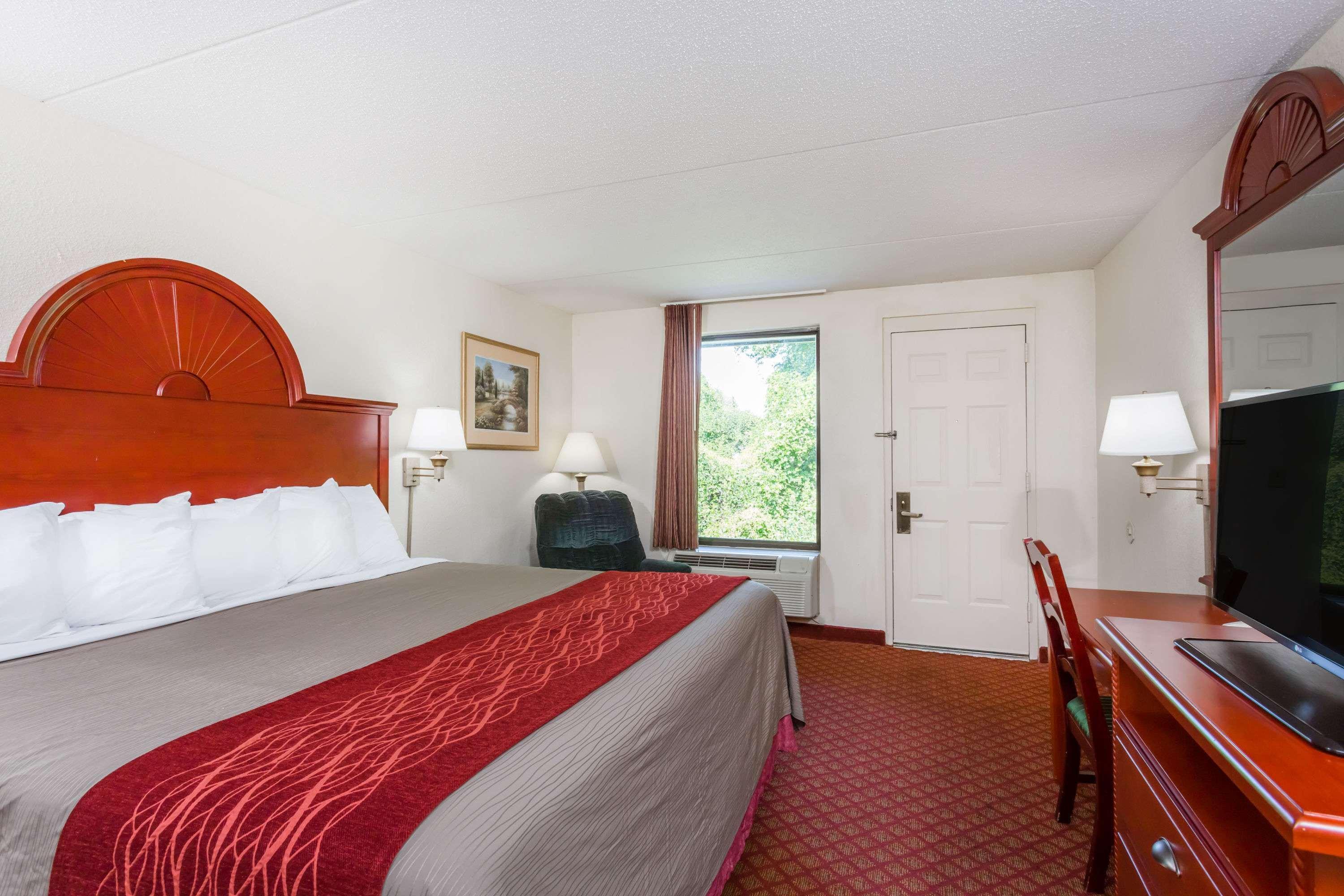 Days Inn By Wyndham Winston Salem North Экстерьер фото