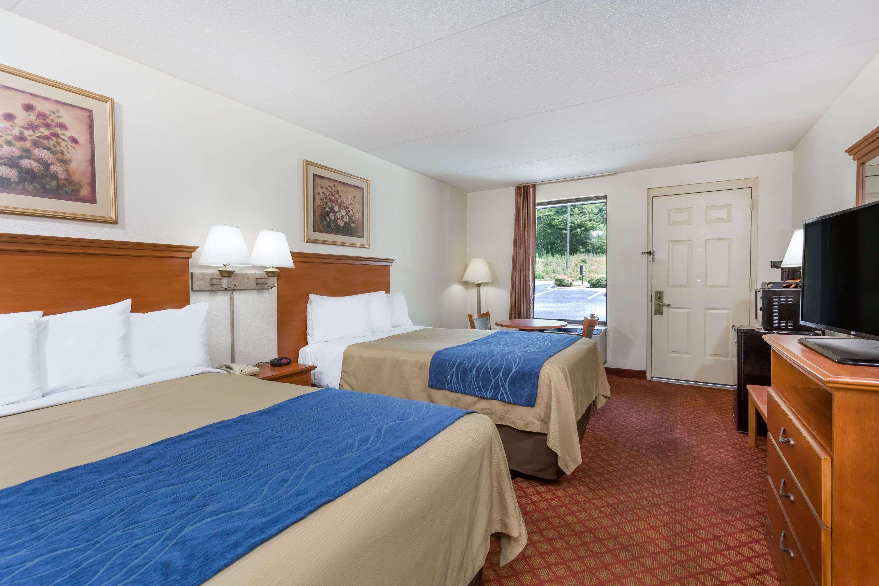 Days Inn By Wyndham Winston Salem North Экстерьер фото